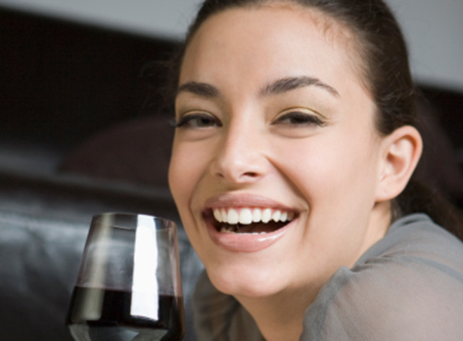 Ask an Expert: What’s the Best Way to Fix Stained Veneers?
