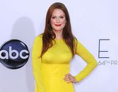 Ageless Beauty: Julianne Moore Ageless Beauty: Julianne Moore