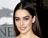 Get Game of Thrones Star Emilia Clarke’s Makeup Look Get Game of Thrones Star Emilia Clarke’s Makeup Look