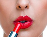 How to Make Your Lips Look Bigger With Makeup How to Make Your Lips Look Bigger With Makeup